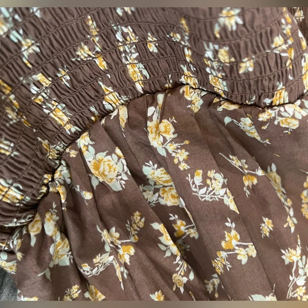 NWT Brown & Yellow Floral Smocked Long Puff Sleeve Women's Top. Size S.